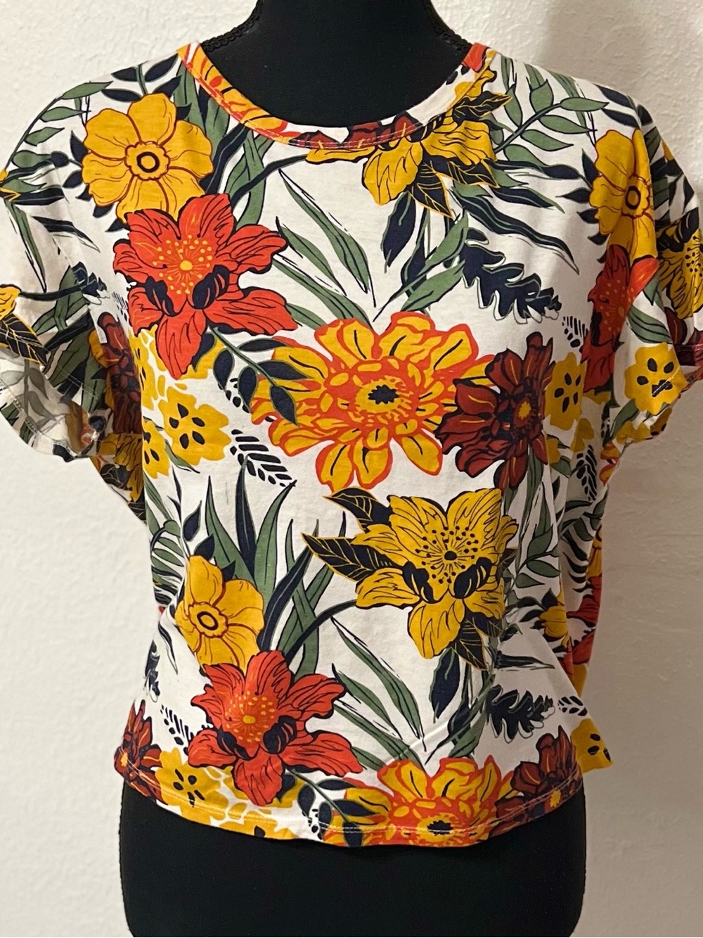 Zara Floral Short-Sleeve Cotton Tee White, Yellow & Red Versatile Tropical
